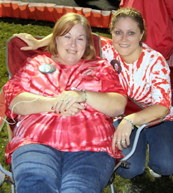 relay_07-cathy_and_cammie.jpg